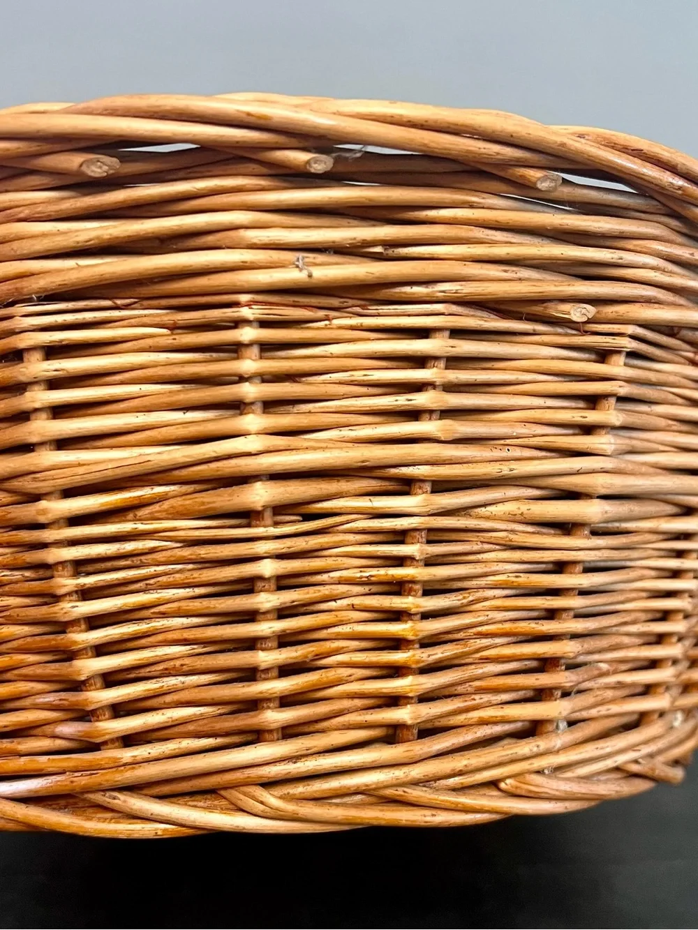 VTG Hand Woven Willow Sewing Basket Lidded Round Maroon Liner Remnants 12” Boho
